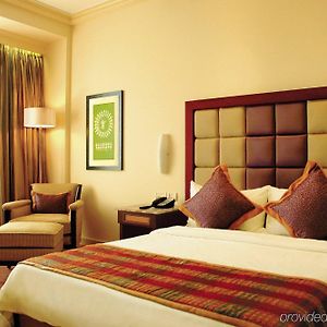 Superior Queen Bed Room